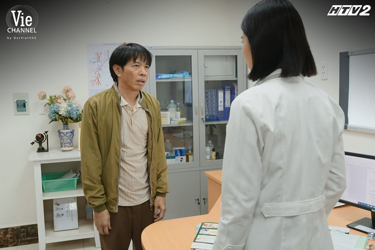 'Cây táo nở hoa' tập 56: Hạnh quyết hiến gan cho chồng, Ngọc phản đối và bắt Châu phải hủy kết quả xét nghiệm