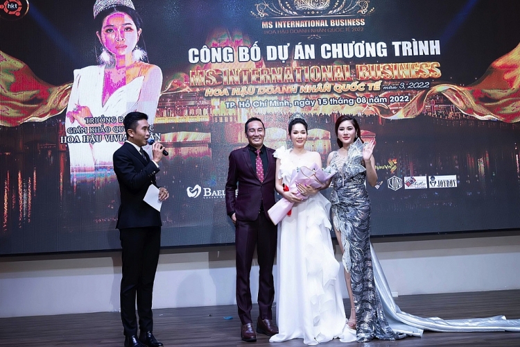 Hoa hậu Vivian Trần và ca sĩ Dương Ngọc Thái làm Trưởng và Phó ban giám khảo 'Hoa hậu doanh nhân quốc tế 2022'