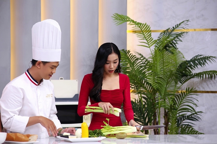 'Đấu trường ẩm thực': Thí sinh 'Miss Grand Vietnam 2022' Nguyên Thảo thả thính siêu ngọt đầu bếp điển trai