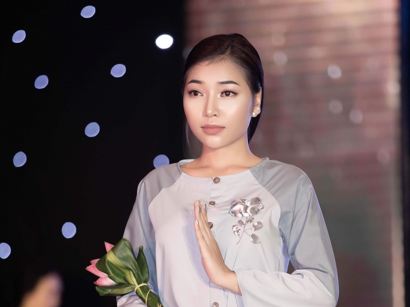 Hoa hậu Linh Huỳnh luôn giữ tâm nhân ái với danh hiệu của mình