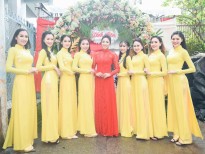 'Hoa hậu Đại dương' Đặng Thu Thảo cực teen trong ngày lễ đính hôn