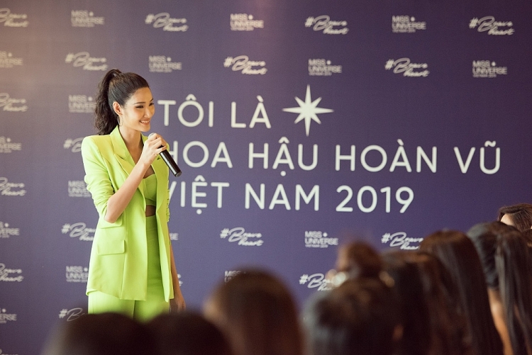 phan thi trinh dien bikini so khao phia nam hoa hau hoan vu viet nam 2019
