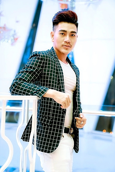 Nam vương Hoàng Gia Lâm 'cạnh tranh' nhan sắc với Trịnh Xuân Nhản trong MV mới nam vuong hoang gia lam canh tranh nhan sac voi trinh xuan nhan trong mv moi