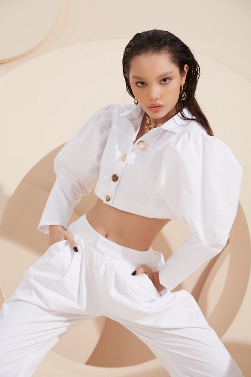 mau nhi 12 tuoi alexandra matheson duoc sao nguoi van chuyen moi qua my