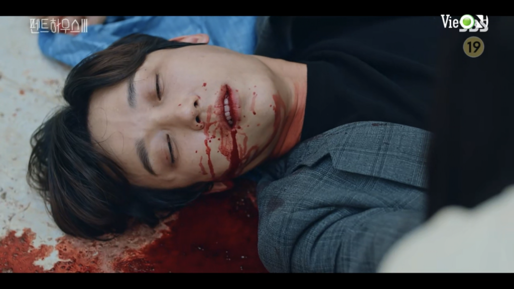 'Penthouse: Cuộc chiến thượng lưu 3' tập 13: Cheon Seo Jin sát hại bác sĩ Ha và Shim Soo Ryeon