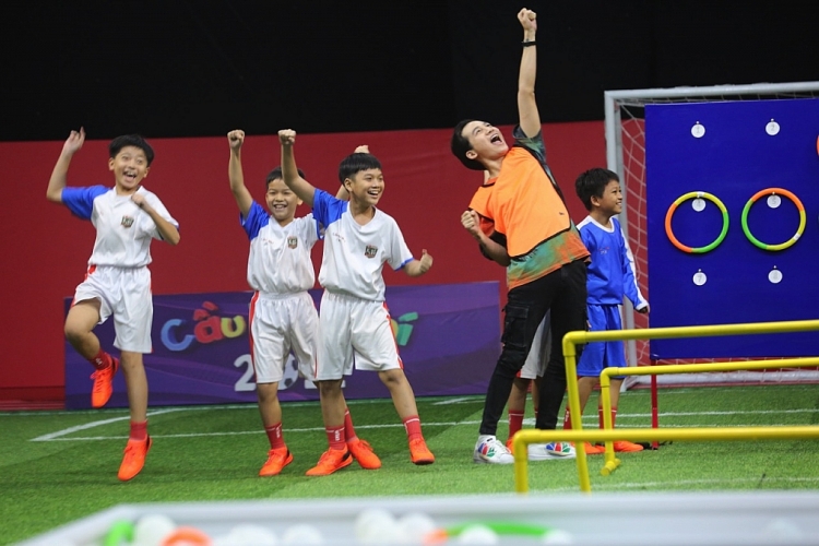 S.T Sơn Thạch bị 'cảnh cáo' vì tự ý ra sân ăn mừng bàn thắng tại 'Cầu thủ nhí 2021'