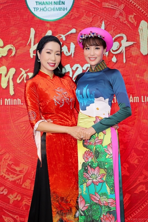 Nghệ sĩ Việt tề tựu mừng giỗ Tổ tại Nhà văn hóa Thanh Niên