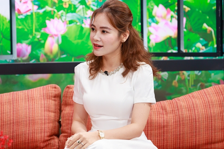 'Mẹ chồng nàng dâu': MC Quyền Linh 'cười ra nước mắt' với cô gái đi thuê trọ nhà mẹ chồng tương lai