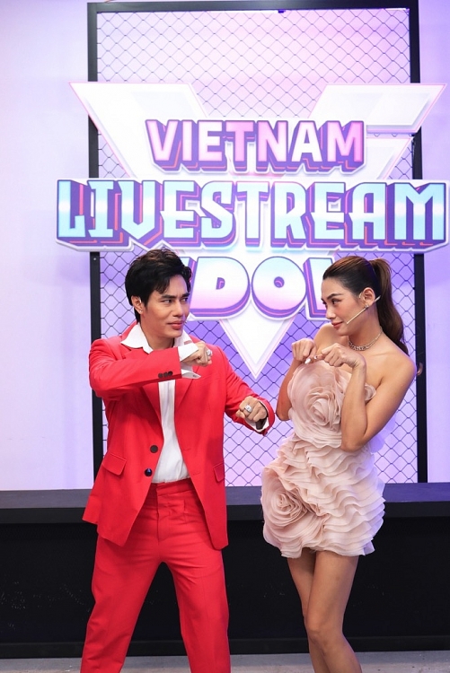 Lê Dương Bảo Lâm và Võ Hoàng Yến chính thức làm giám khảo 'Vietnam Livestream Idol'