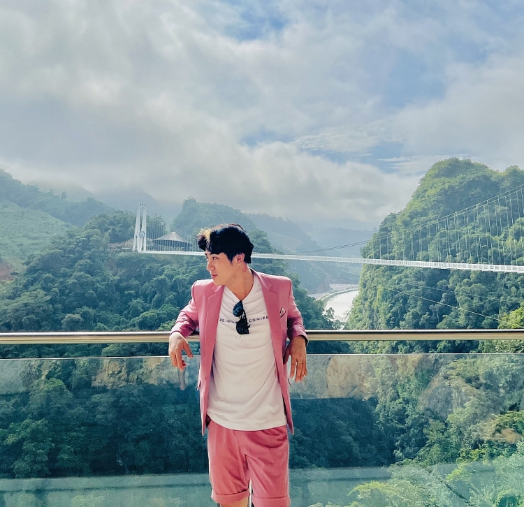 Ca sĩ Dương Tùng Nhân lập quỹ hỗ trợ người dân khó khăn khi gặp áp lực công việc