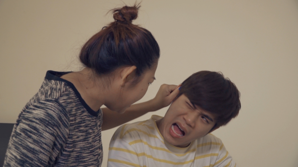 hotgirl lan thanh khoe lan da trang ngan nhu ngoc trinh