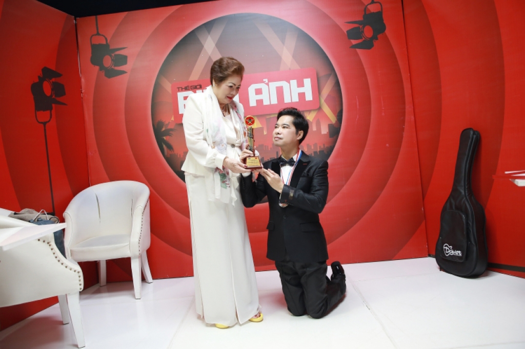 danh ca ngoc son duoc vinh danh la nha hoat dong xa hoi tieu bieu chau a thai binh duong