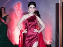 Huỳnh Vy tỏa sáng trong đêm thi tài năng và trình diễn trang phục dạ hội tại 'Hoa hậu du lịch thế giới 2018'