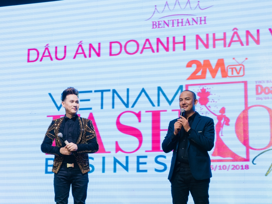 Ca sĩ Nguyên Vũ cùng Nguyễn Duy Mạnh giúp hàng trăm doanh nhân lần đầu trở thành Vedette