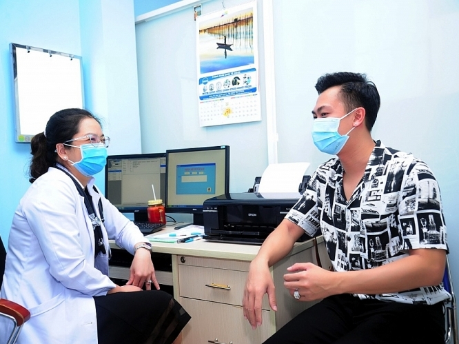 Hồ Việt Trung lo lắng vừa ra 'Giải cứu tiểu thư 6' đã phải vào viện