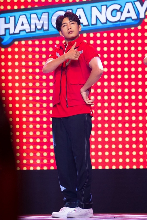 quang dang dien trai bieu dien bigcityboi cuc chay trong dem nhac