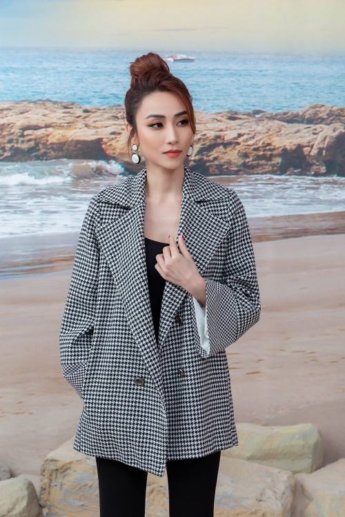 ngan khanh bat ngo tro lai cung thoi trang