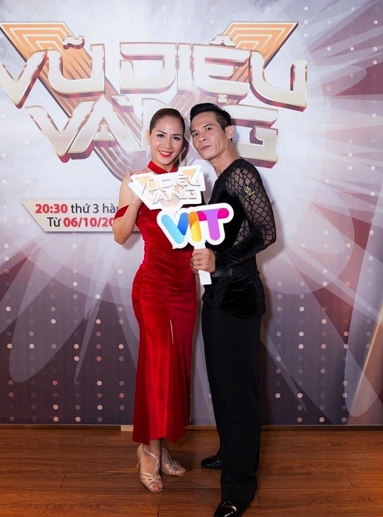 thi sinh vu dieu vang cang thang truoc dem thi loai