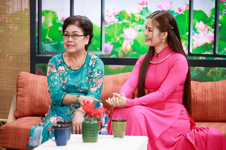 'Mẹ chồng nàng dâu': Mẹ chồng ca sĩ Đam San khiến Quyền Linh nể phục
