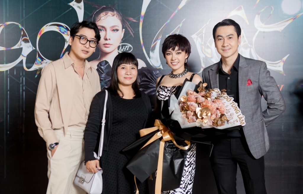 Lưu Hiền Trinh tung MV 'Nanh vuốt': Chất nhạc lạ tai, thông điệp bình đẳng giới gây ấn tượng mạnh mẽ