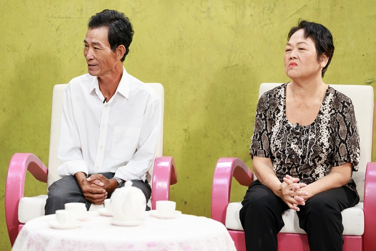 42 năm mất liên lạc, vợ chồng nghèo tìm được người thân sau khi tham gia 'Tình trăm năm'