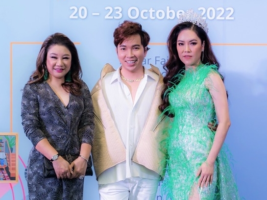 Trước thềm dự thi 'Mrs International Global 2022', Trâm Anh đảm nhận vai trò vedette trong show diễn của Ivan Trần