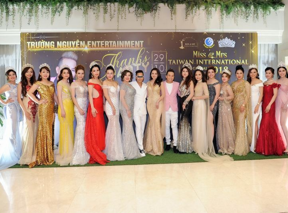 Dàn Hoa hậu, Á hậu lộng lẫy trong đêm dạ tiệc Thanks Party của Trường Nguyên Entertainment