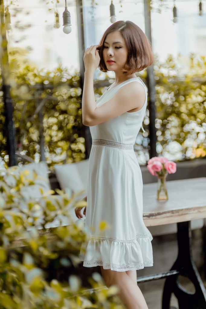 van trang tai xuat tren san catwalk cung huy khanh trong show cua ntk hang nguyen