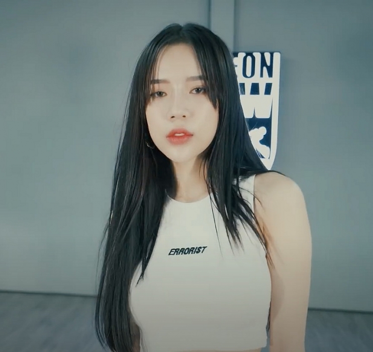 lyly day quyen ru trong mv dance version boi vi la khi yeu