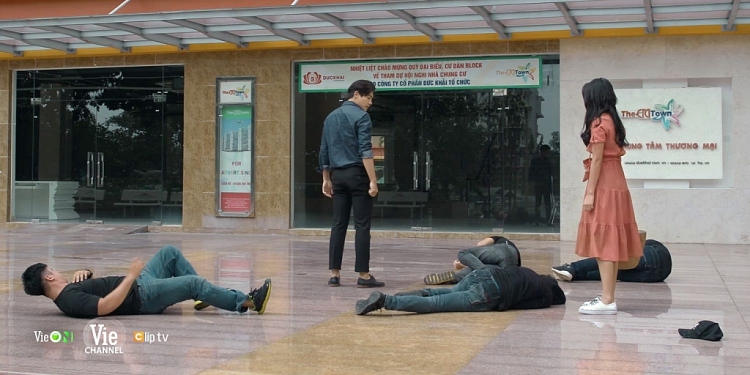 choc tuc vo yeu tap 15 tong tai gia bach di duong quyen ha knock out dam con do gay su voi nha dan