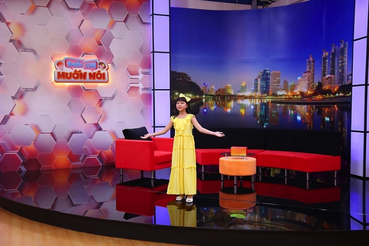 dieu con muon noi me di lam an xa o philippines moi ngay chi ngu 2 tieng va noi long con tre