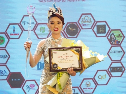 Đỗ Thanh Yến Nhi đăng quang 'Hoa khôi doanh nhân Việt Nam – Gương mặt ảnh bìa 2020'