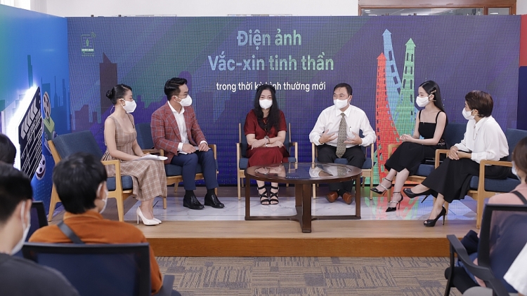 Jun Vũ: Điện ảnh là liều 'vắc xin tinh thần' của những người làm phim