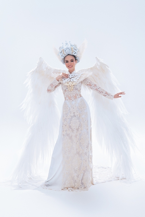 Hoàng Hương Ly hé lộ quốc phục 'Cánh chim hòa bình' đến 'Miss Tourism International 2021'