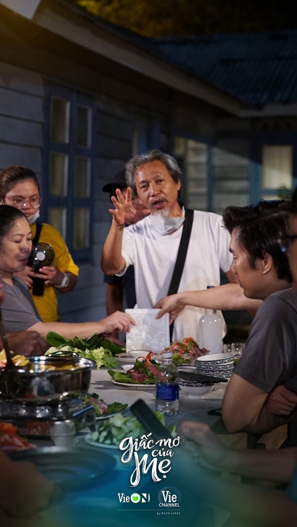 Đạo diễn 'Giấc mơ của mẹ': Chỉ có Hồng Vân mới đóng được vai bà Thanh