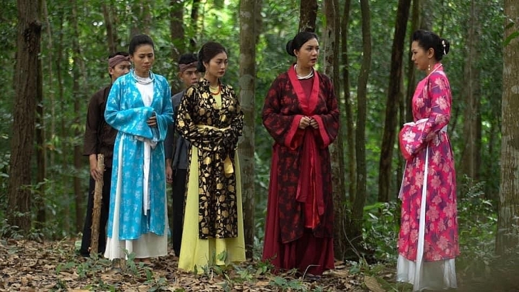 Dàn sao 'Nghiệp sinh tử' tái ngộ khán giả màn ảnh nhỏ trong 'Gia đình họ Trịnh'