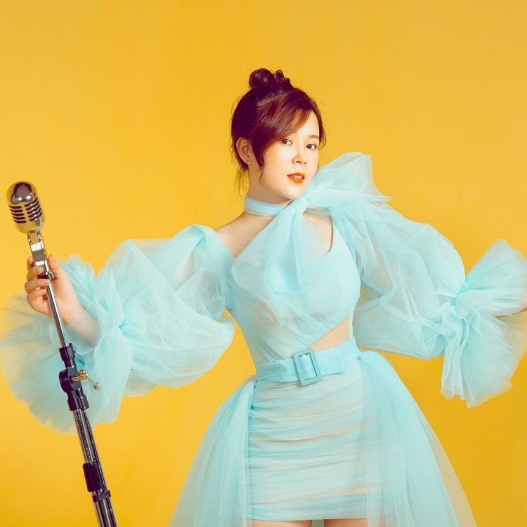 'Nàng thơ' Thùy Dung với 10 năm song hành cùng nhạc Pháp