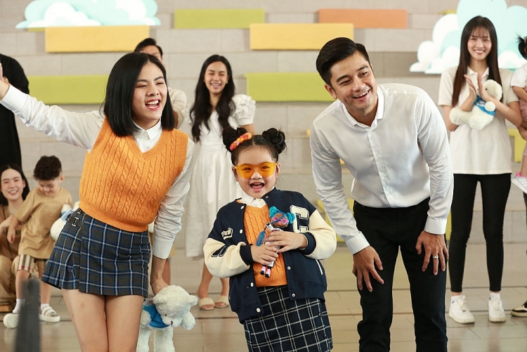 'Cưng xỉu' loạt ảnh ngày bé của 5 hot kids 'Thử thách lớn khôn' mùa 2