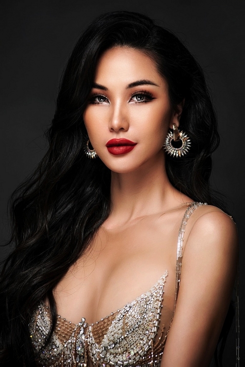 Ngọc Tuyết - Nữ tiếp viên trưởng trẻ tuổi nhất Việt Nam tham gia 'Miss CosmoWorld 2022'