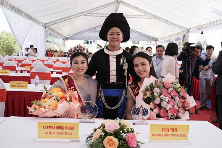 Á hậu Thủy Tiên chính thức trở thành Đại sứ du lịch Lai Châu