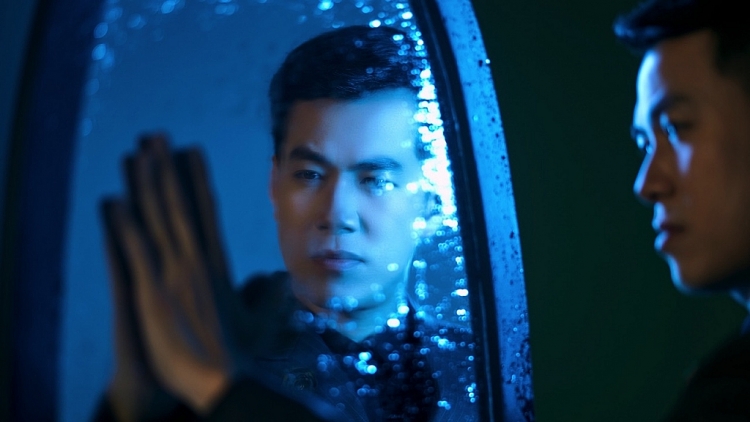 'Chơi lớn' như Dược sĩ Tiến: Đầu tư sản xuất 15 MV cho 16 nghệ sĩ, nỗ lực mang 'Hạnh phúc máu' đến gần khán giả