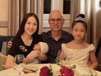 'Tâm sự mẹ bỉm sữa': Bà xã Phan Đinh Tùng và lần sinh con khiến cả bệnh viện phải 'báo động đỏ'