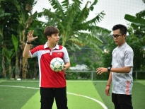 'Cầu thủ nhí 2022': Hoàng Rapper 'ra dẻ', Trần Anh Huy quên luôn nhiệm vụ MC