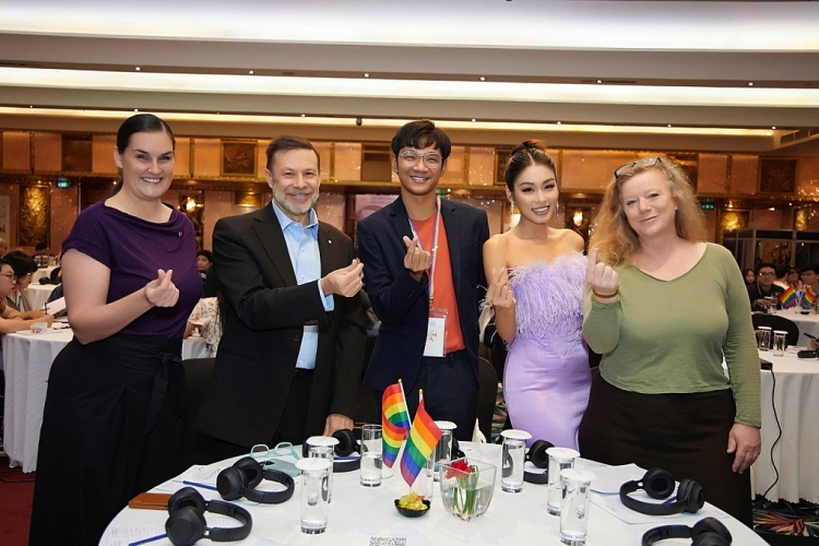 Á hậu Lê Thảo Nhi tự hào vì có những người bạn thuộc cộng đồng LGBTIQ+