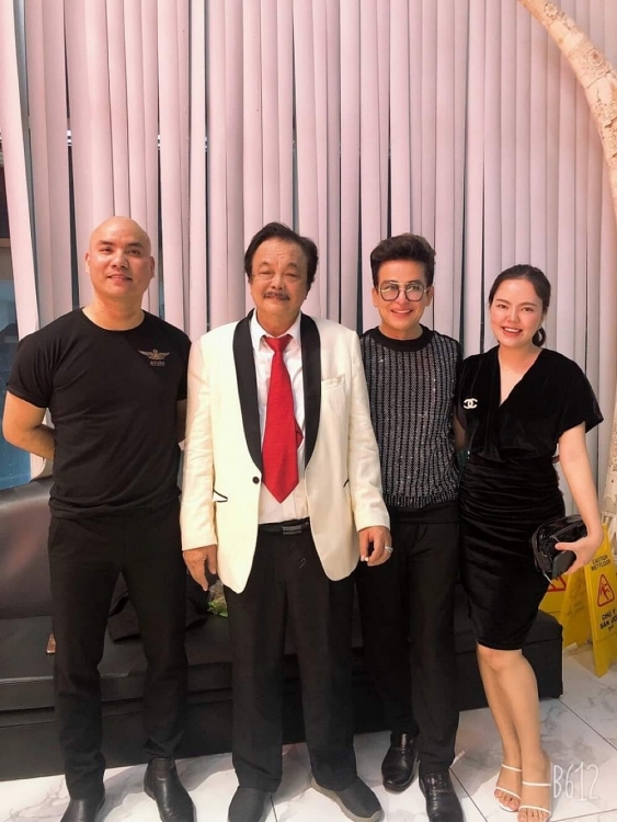 A Tuân tổ chức đêm nhạc 'Việt Nam tinh hoa 2022' trên du thuyền 5 sao, dàn nghệ sĩ khủng và giới siêu giàu góp mặt