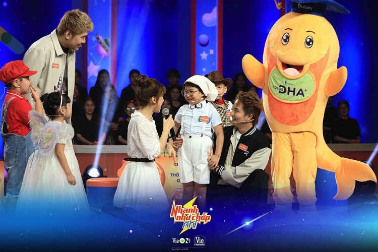 'Nhanh như chớp nhí': Duy Khánh – Quốc Khánh tung màn chào sân 'gây lú' cho Hòa Minzy