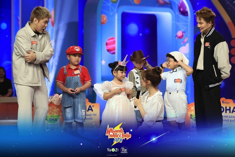 'Nhanh như chớp nhí': Duy Khánh – Quốc Khánh tung màn chào sân 'gây lú' cho Hòa Minzy