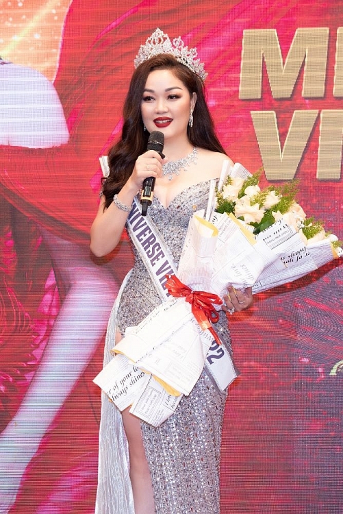 Hoàng Thanh Nga đại diện Việt Nam tham dự 'Mrs Universe 2022' tại Bulgaria