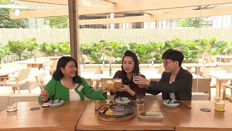'Quán ăn hạnh phúc': Phát La bất ngờ với vốn kiến thức dinh dưỡng của Lê Khánh