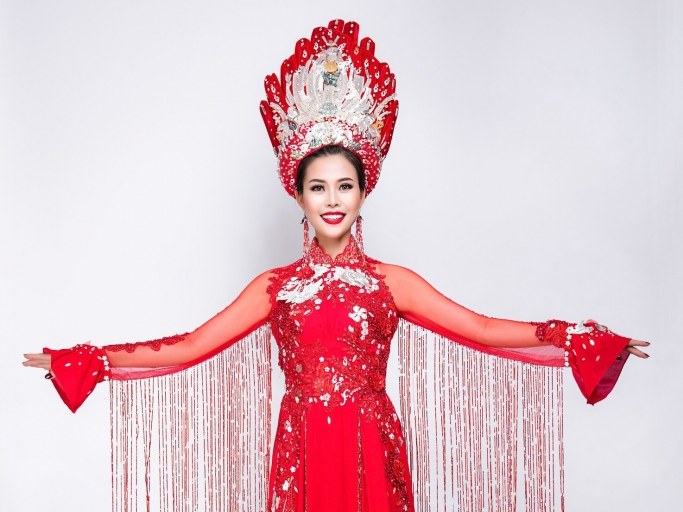 Thi Phượng - Á hậu Phu nhân thế giới người Việt hóa thân thành cô dâu Nam bộ xưa